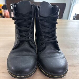 Dr. Martens Black Shoreditch Boots - NWOT